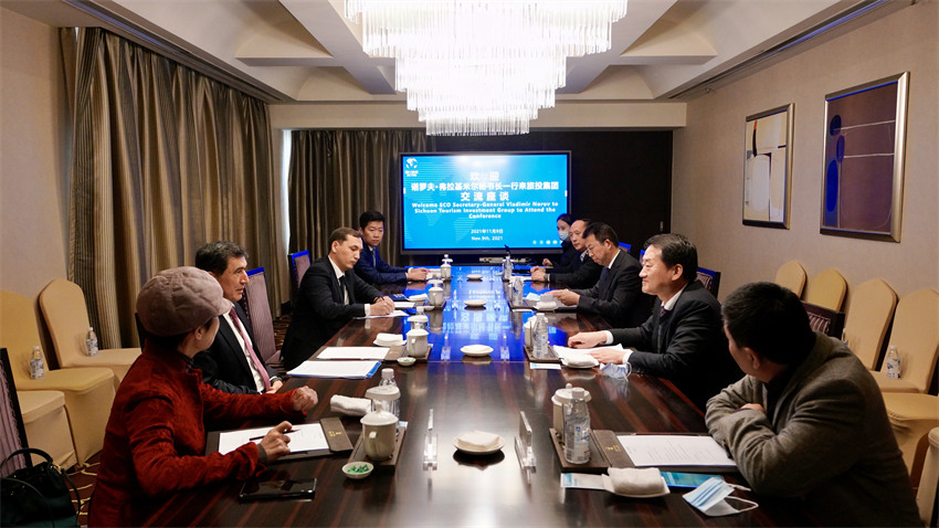 人生就是搏集团党委书记、董事长任丁会见上合组织秘书长诺罗夫一行
