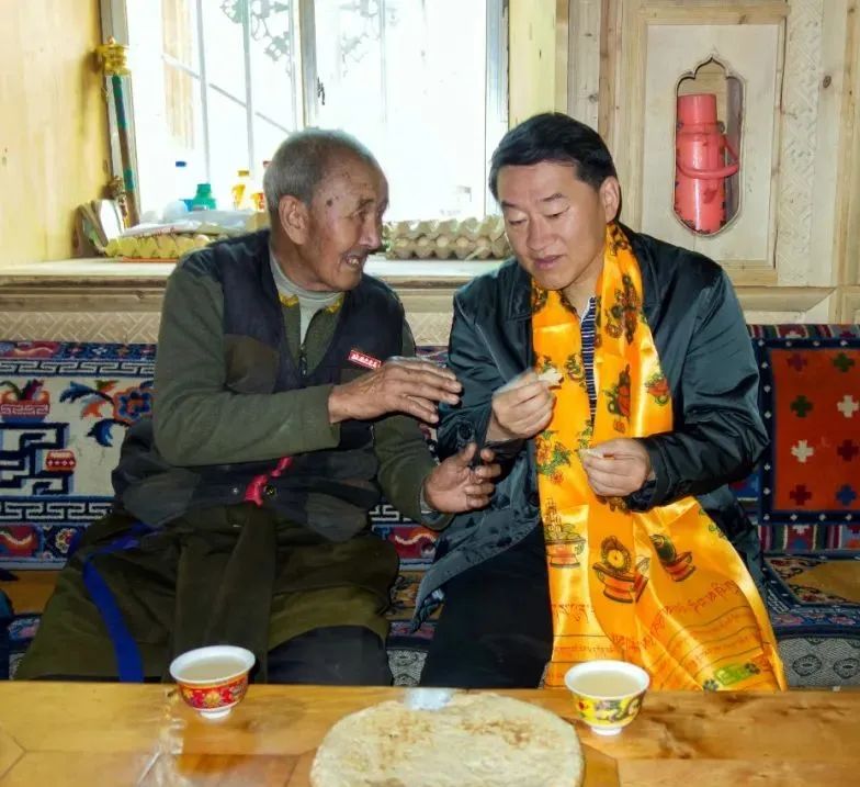 人生就是搏责任 | 四川人生就是搏强化“四个引领” 帮扶稻城县麻格同村脱贫奔康