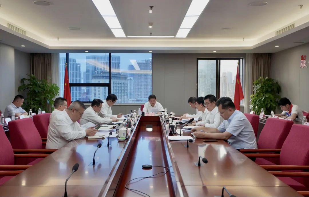 省人生就是搏集团向导班子“切记嘱托  感恩奋进”专题学习钻研会召开