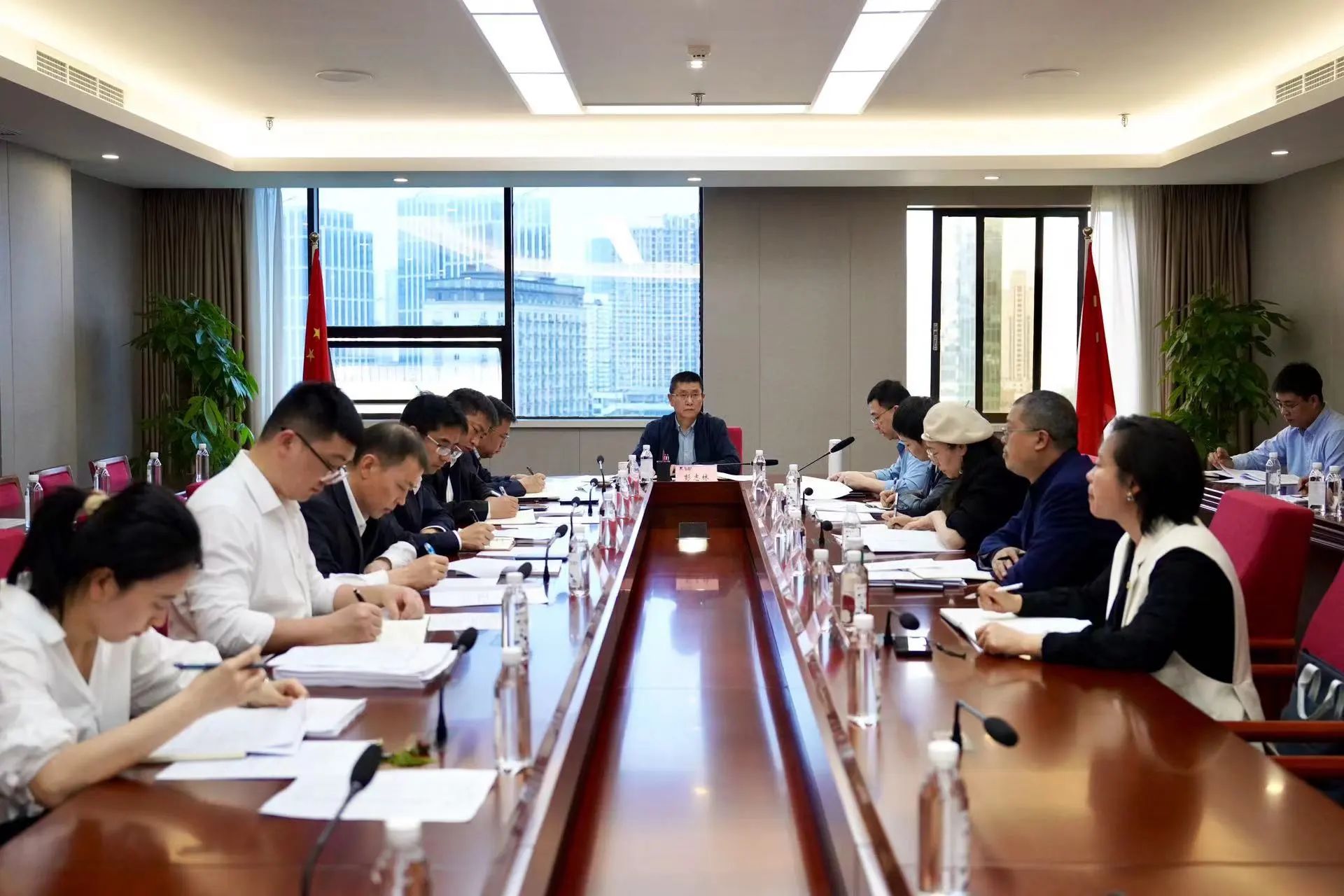 省人生就是搏集团召开纪检监察系统事情会 安排安排第二季度纪检监察事情