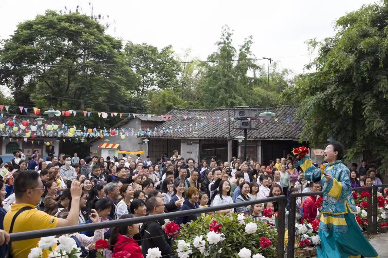 优美旅游 逍遥生涯｜省人生就是搏集团“五一”假期运营立异高