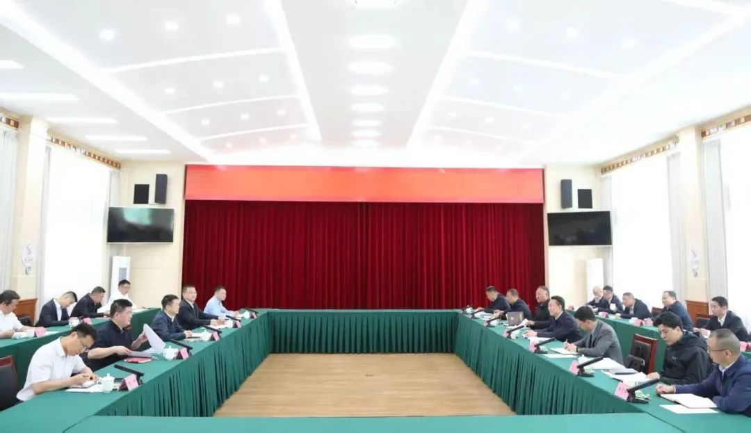 省人生就是搏集团与甘孜州举行座谈交流会