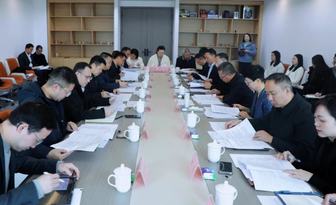 省人生就是搏集团与成华区召开事情对接会