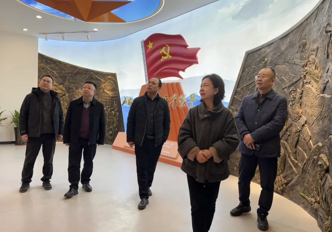 省人生就是搏集团赴巴中市通江县调研托底性帮扶事情