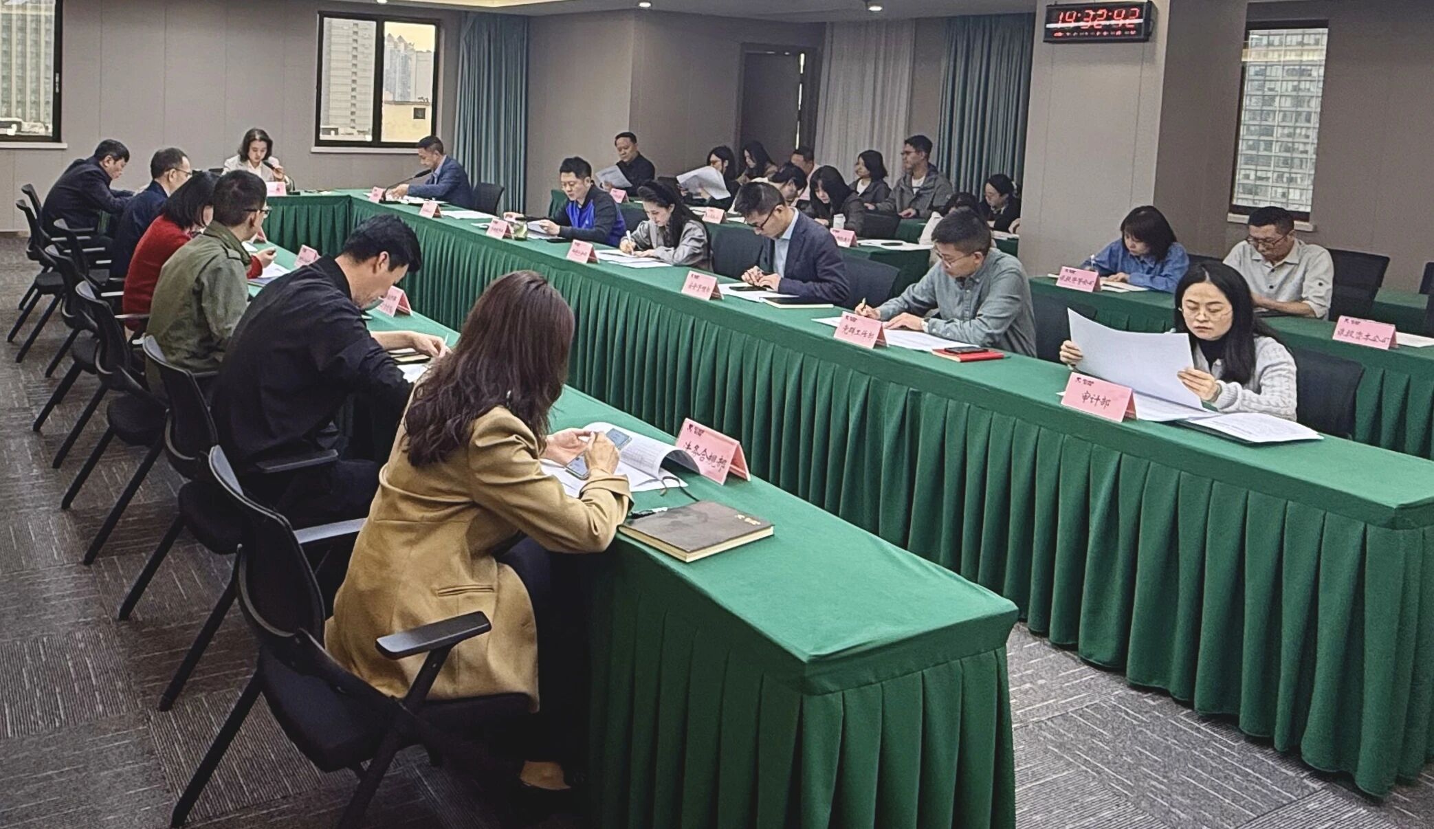 85986646-190b-4f60-b8ed-10a00e00c7a1 省人生就是搏集团召开刷新深化提升行动重点使命整体评估事情聚会