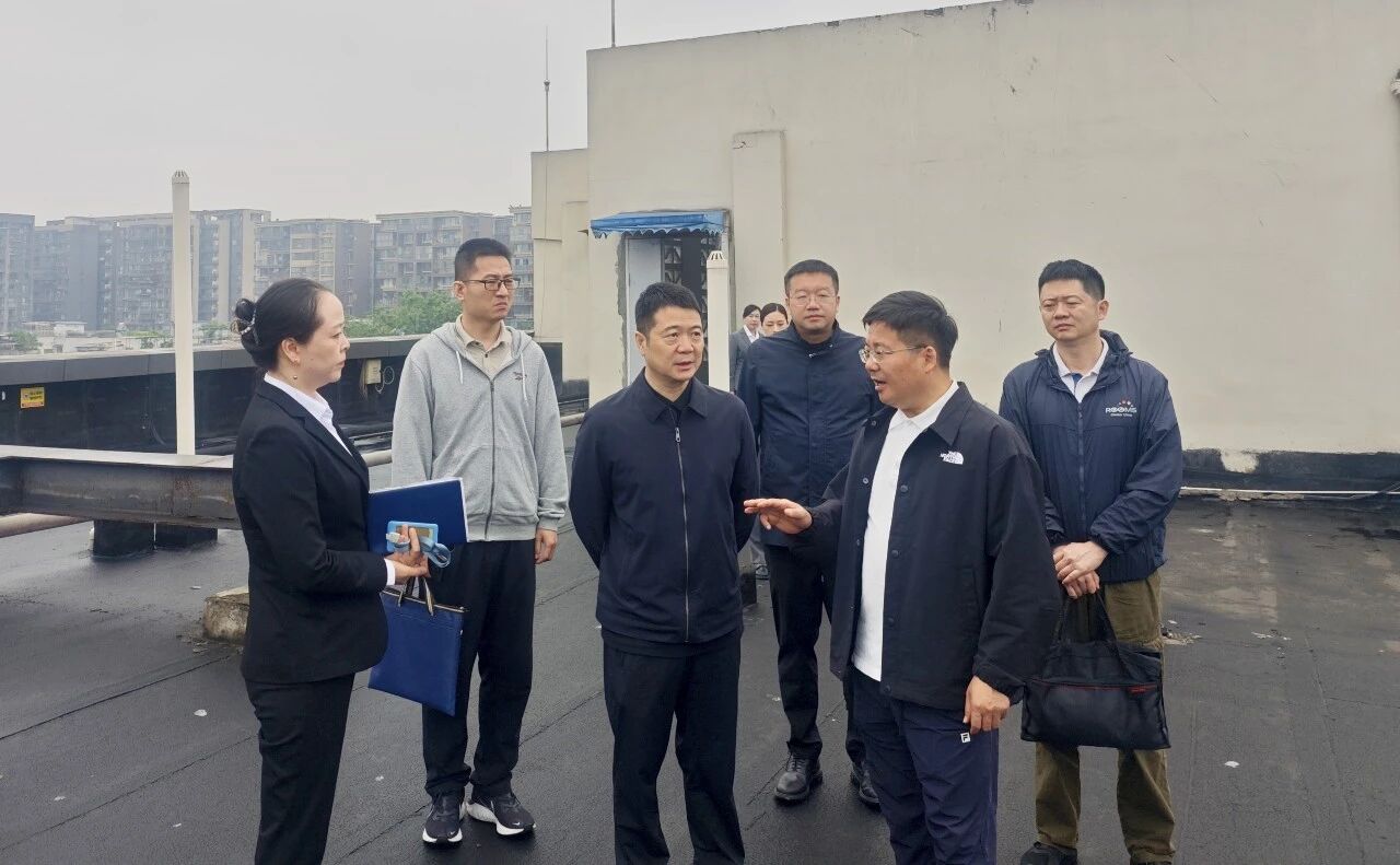 3f0e985f-1cbb-4428-a93c-895015a7de12 集团党委书记、董事长游勇督导检查“五一”假期清静生产及谋划事情